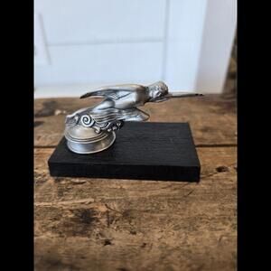 Studabaker Hood Ornament  1982 Franklin Mint Pewter Miniature